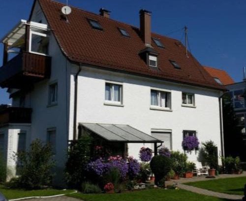 Langenargen Apartment | Cozy Pet-Friendly Retreat at Ferienwohnungen Michael u Christine