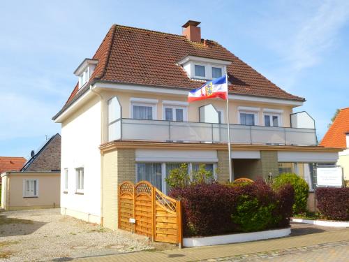Kellenhusen Apartment | Cozy Ferienwohnungen & Bungalows with Hot Tub in Kellenhusen