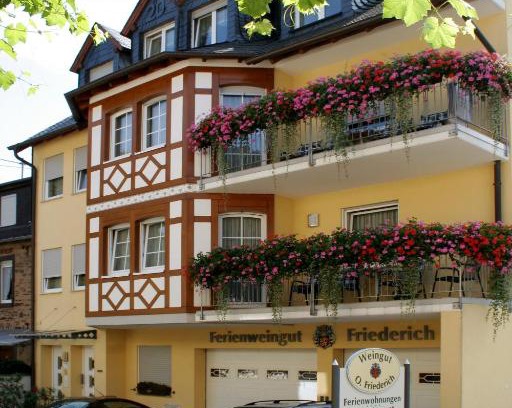 Briedern Apartment | Family-Friendly Ferienwohnungen Oswald Friederich - 4 Stars