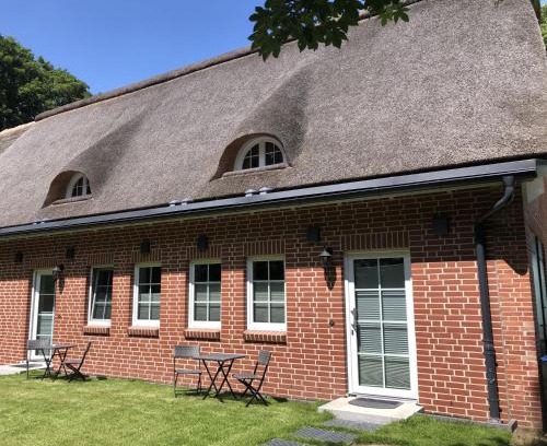 Wiepenkathen Apartment | Family-Friendly Ferienwohnungen Unter den Eichen - 8.8 Rated