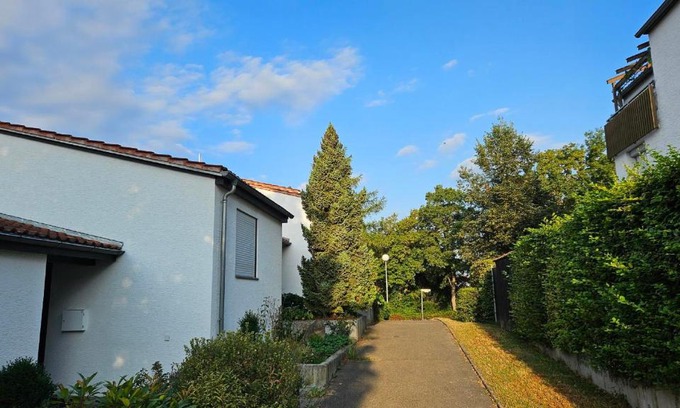 Ulm House | Cozy Retreat at Ferienzimmer bei Thomas - Family Friendly Stay