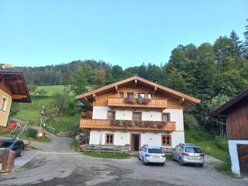 Lofer House | Kid-Friendly Ferienzimmer Brennerbauer - Rated 9/10 by Guests