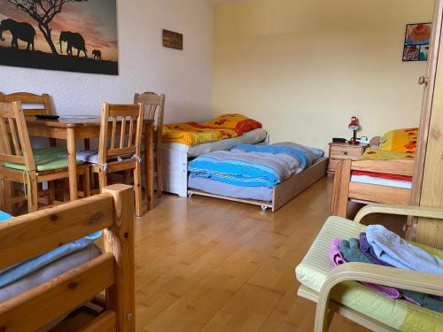 Wilhelmsdorf House | Cozy Ferienzimmer Oelhaf: Self Check-In with Hot Tub
