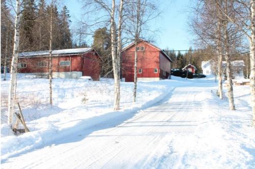 Tørberget Apartment | Pet-Friendly Retreat in Tørberget for the Whole Family