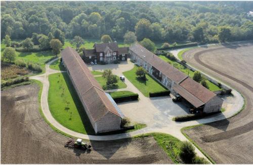 Villiers-en-Biere House | Discover Ferme d'Orsonville Gîte: Pet-Friendly Retreat