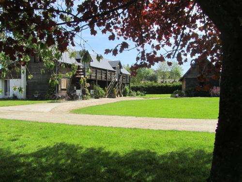 Fleury-la-Foret Bed & Breakfast | Discover Ferme Cacheterie: Boutique Terroir Retreat