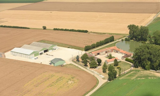 Beauvilliers House | Experience Ferme de Mesangeon: Rated 9.4/10 with Hot Tub