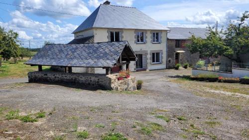 Ernee Bed & Breakfast | Unforgettable Stay at Ferme fruitière: Perfect for Families