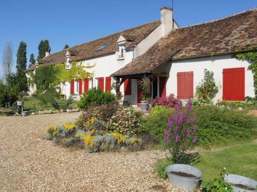 La Belliole Bed & Breakfast | Family-Friendly Retreat at Ferme les Rousseaux - Rated 9/10