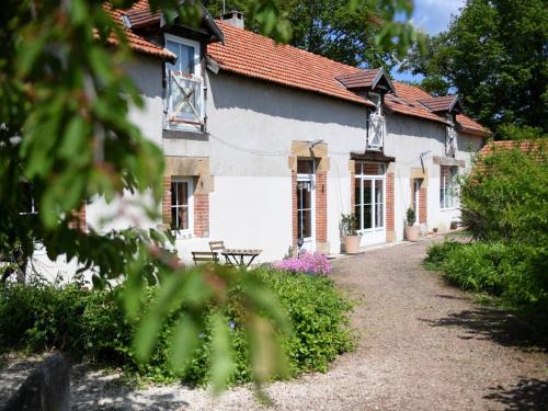 Gouise House | Charming Renovated Farmhouse with Private Garden in Gouise