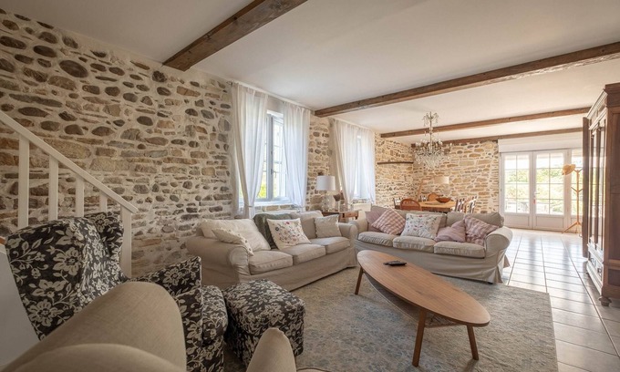Lucq-de-Bearn House | Experience Ferme Sarthou: 5-Star Oasis with Private Pool