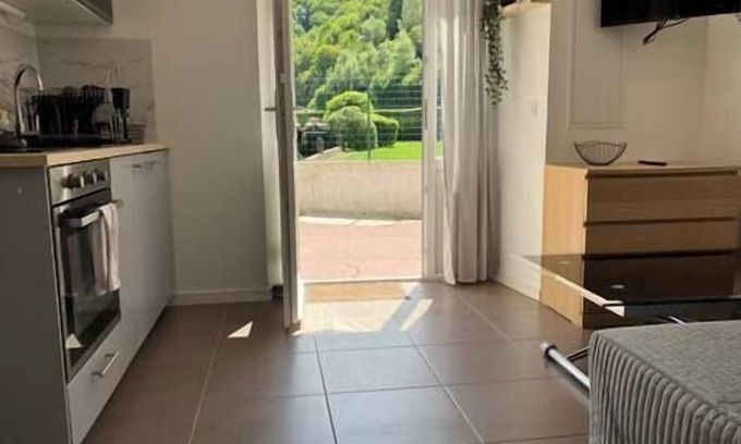 Saint-Martin-d'Uriage Apartment | Fermier - Cosy 2 Pièces et Terrasse