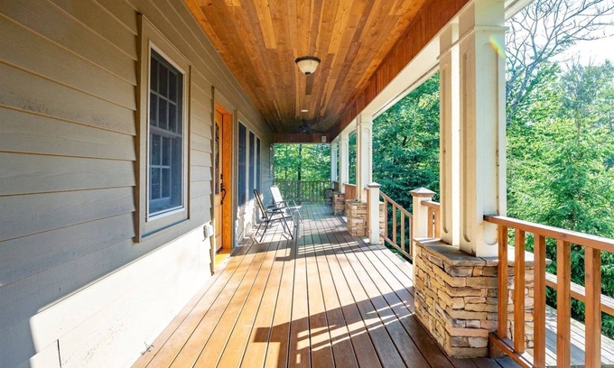 Old Timberline House | Fern Brook: Lake Access, Hot Tub & Spa Retreat Awaits