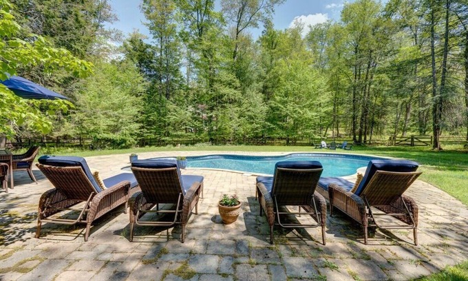 Narrowsburg House | Stylish Fern Leaf Farmhouse with Private Pool in Narrowsburg