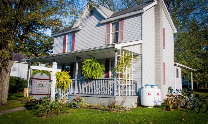 Ohiopyle House | Discover Ferncliff Guest House in Ohiopyle - 10/10 Rated