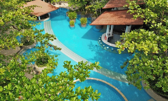 Coron Hotel | Fernvale Leisure Club and Resort: Family-Friendly Escape