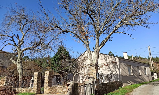 A Pobra do Brollon House | Relax at Ferreirua House: Pet-Friendly Retreat with Spa