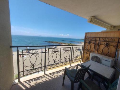 Old Town Apartment | Seaside Escape at Festa Sea View with Private Beach Access
