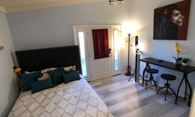 East San Mateo Apartment | Cozy Studio Near Top Attractions with Kitchen Amenities