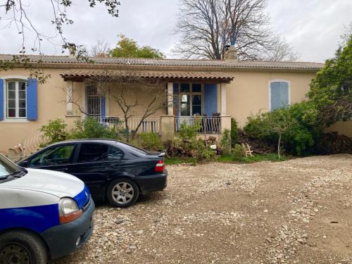 Grezan House | Feuillade Ancien: Family-Friendly Getaway Awaits You