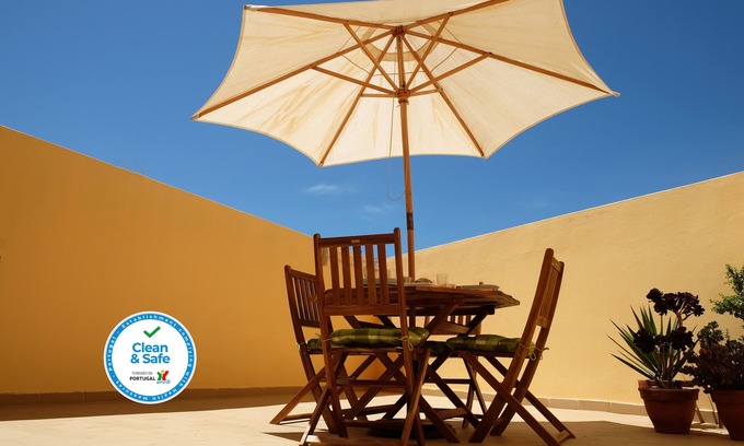 Alvor Condo | Steps from the Beach: Oceanfront Retreat near Alvor Village