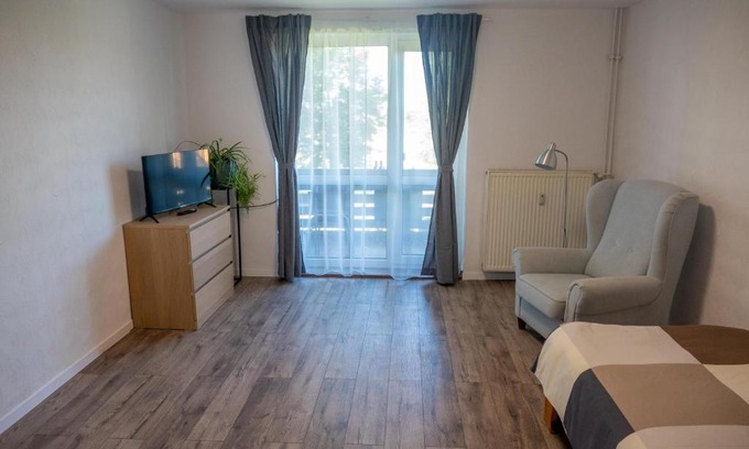 Mescherin Apartment | Family-Friendly FeWo in Radekow with Great Amenities