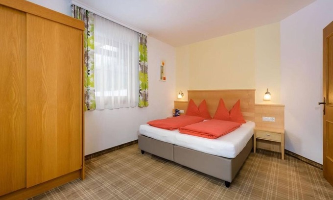 Flachau Apartment | Guest Rated 10/10: Fewo A - Ferienwohnungen Schörghofer