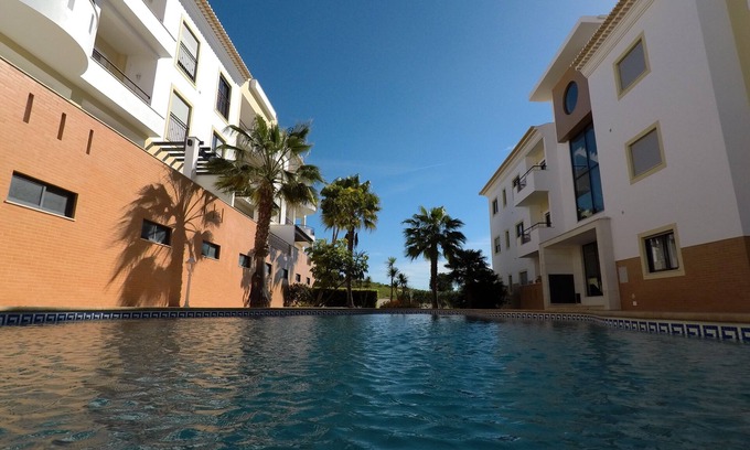 Albardeira Apartment | Unforgettable Fewo-Algarve Lagos: Ocean View & Pool Retreat