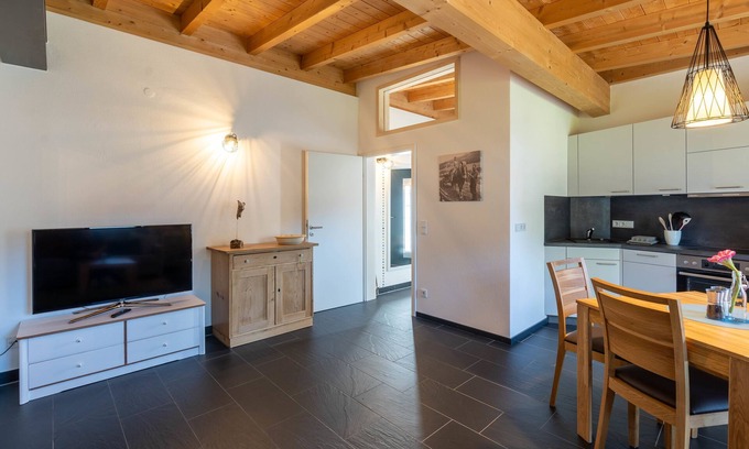 Blaichach Apartment | Ocean View Retreat at Fewo am Aubach - Josefine