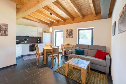 Blaichach Apartment | Child-Friendly Getaway at Fewo am Aubach-Josefine