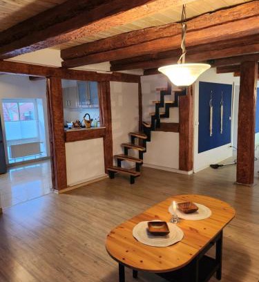 Burg Stargard Apartment | Comfortable Getaway at Fewo am Fuße der Burg Stargard