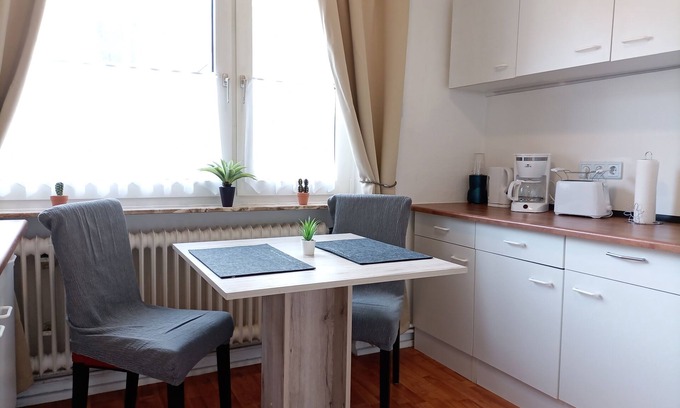 Mitte-Sud Apartment | Pet-Friendly Oceanfront Retreat: Fewo Cityquartier 2