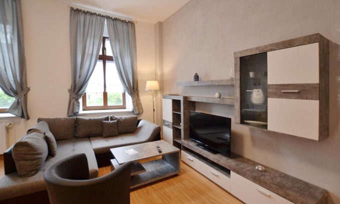 Goerlitz Apartment | Family-Friendly Stay at FeWo der 'Villa Ephraim'