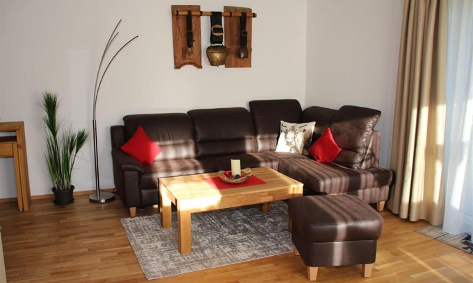 Kalzhofen Apartment | Relaxing FeWo Glockenstüble with Pool & Sauna - 4 Stars
