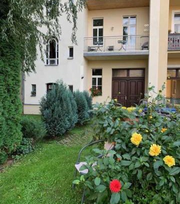 Sudstadt Apartment | Highly Rated Fewo Gründerzeitflair - Family-Friendly Escape