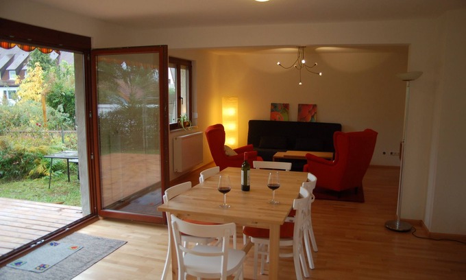 Hammelburg Apartment | Cozy Fewo-Hammelburg: Family-Friendly Retreat with Garden