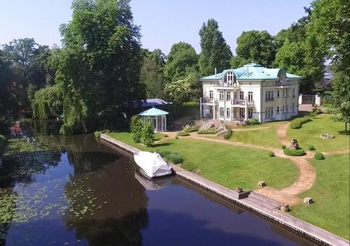 Templiner Vorstadt Apartment | Havelpalais Retreat by the Water - 5-Star Guest Rated 9/10