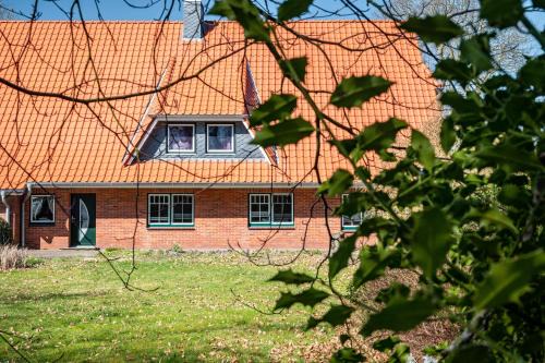 Osterbruch Apartment | Family-Friendly Retreat at Fewo Heimathafen Awaits You
