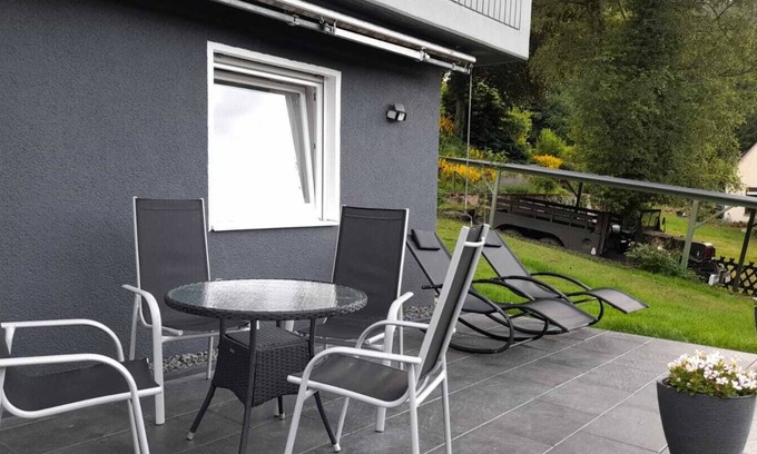 Traben-Trarbach Apartment | Ida Weinbergblick: Guest Rated 9.8 with Family-Friendly Amenities