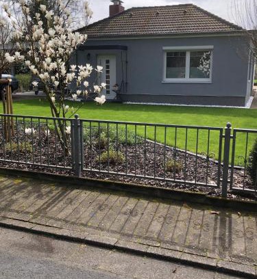 Lilienthal Apartment | Enchanting FeWo Im Grünen: Guest Rated 9.4 & Family-Friendly
