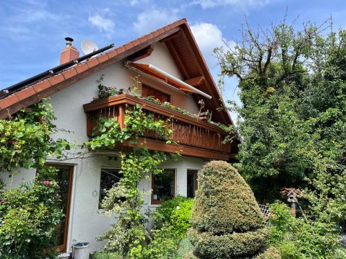 Freital Apartment | Family-Friendly Getaway at Fewo Judith - Rated 9.4/10