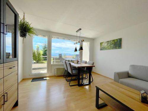 Scheidegg Apartment | Relaxing FeWo Längl -Waldluft- with Pool & Spa Retreat