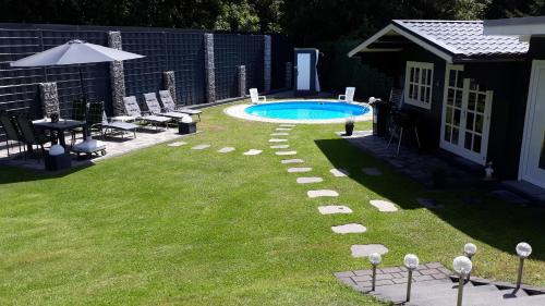 Mahren Apartment | Discover FeWo Meyer: Private Pool & Garden Sauna Retreat