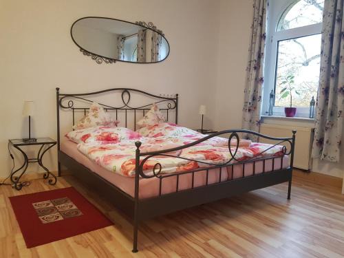 Lutherstadt Wittenberg Apartment | Family-Friendly Fewo "Mohnblume" Near Stadtpark - 9/10 Rating