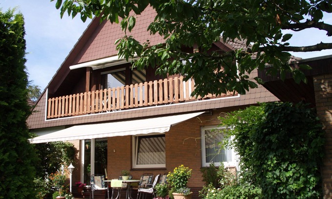 Moormerland Apartment | Exceptional Fewo Mona in Moormerland with Pool & Spa