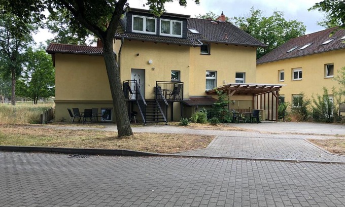 Topchin Apartment | Cozy FeWo NAHE Berlin with Hot Tub for Up to 8 Guests