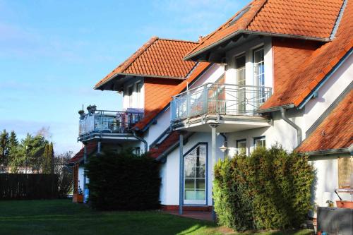 Karlshagen Apartment | Family-Friendly Fewo Peeneblick 5 with Pet Amenities