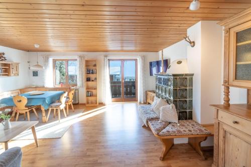 Untermaiselstein Apartment | Family-Friendly Retreat at Fewo Simone Awaits You!