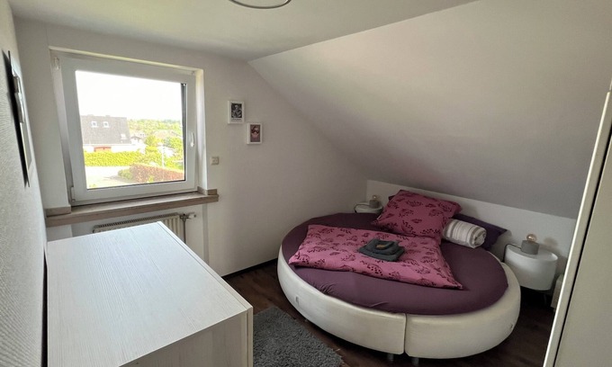 Zulpich Apartment | Discover FeWo Sternenblick: Heart of Voreifel with Breakfast