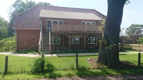 Damnatz Apartment | Family-Friendly FeWo1 Griese with High Guest Ratings
